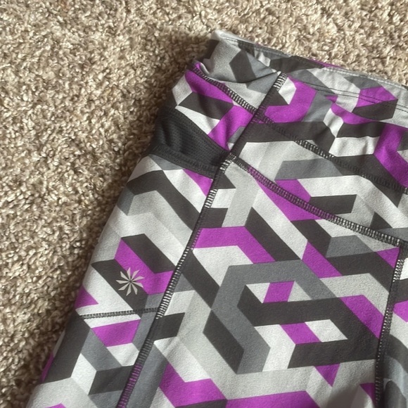 Athleta purple and grey patterned crop legging - Picture 3 of 8